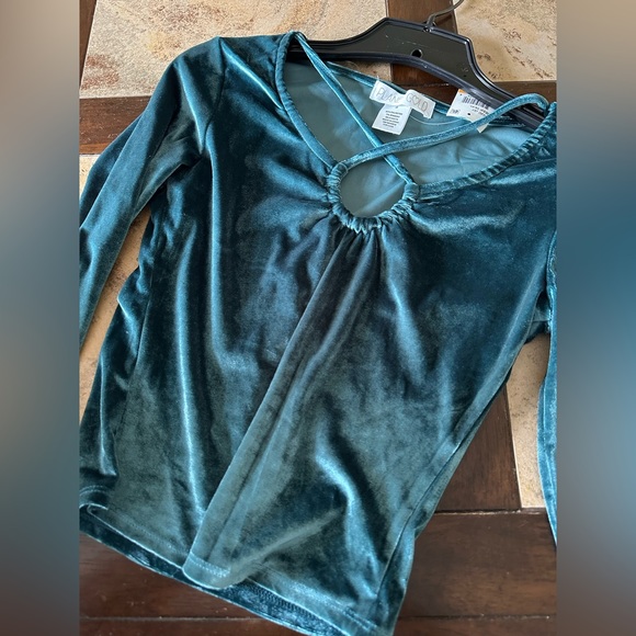 🛍️4/$15🛍️Planet Gold NWT Junior’s Small Top - Picture 5 of 5